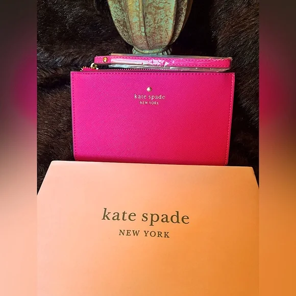 Kate Spade Pink Clutch/Wristlet 8” x 4 3/4” NWT - Picture 2 of 9